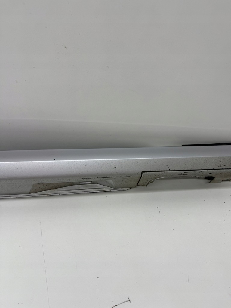 фото №7, Audi a6 s6 c7 молдинг накладка порог порог правая цвет lx7w серебристая s-line