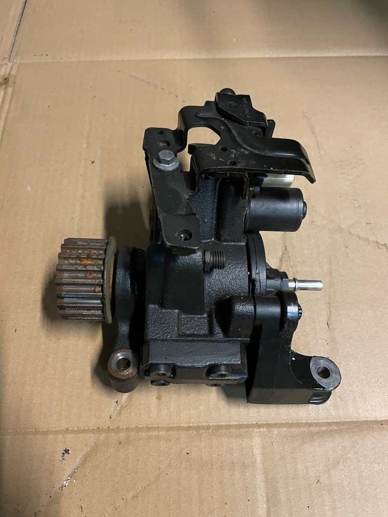 фото №1, Mercedes citan 1.5 dci насос впрыскная continental