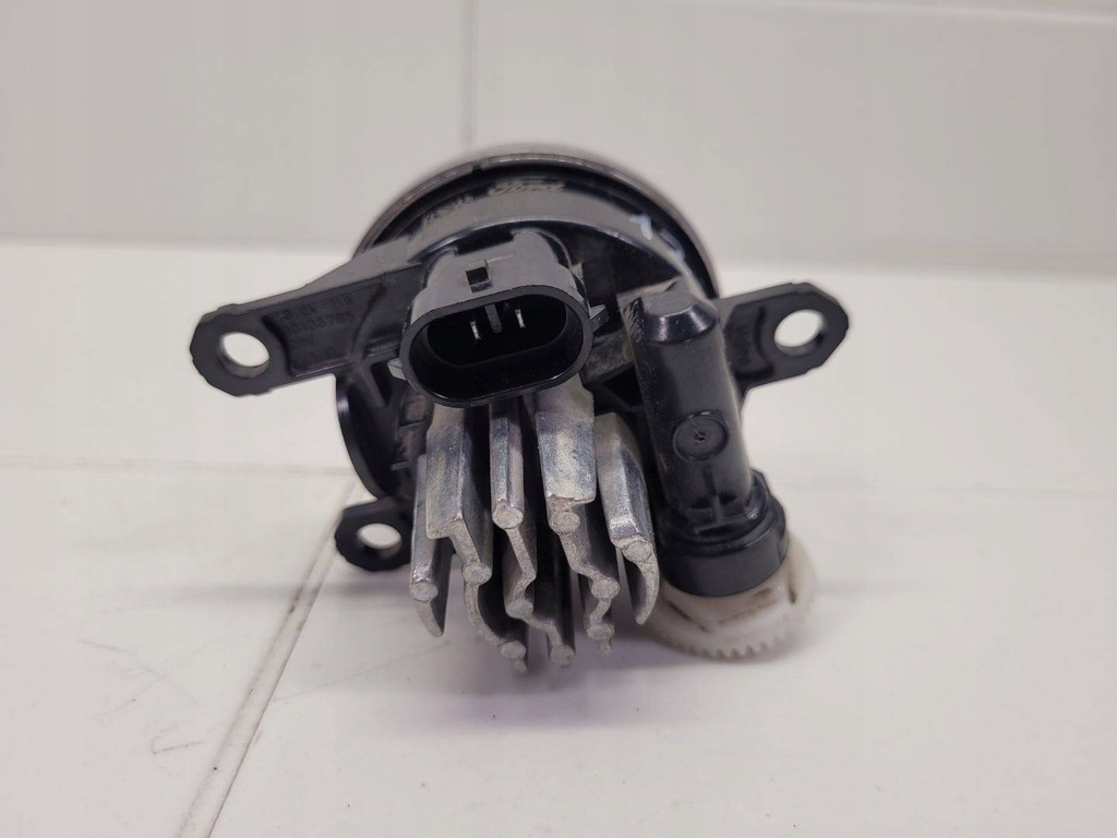 фото №6, Свет противотуманные задние левая сторона ford kuga 3 2020 jx7b-15a255-ab