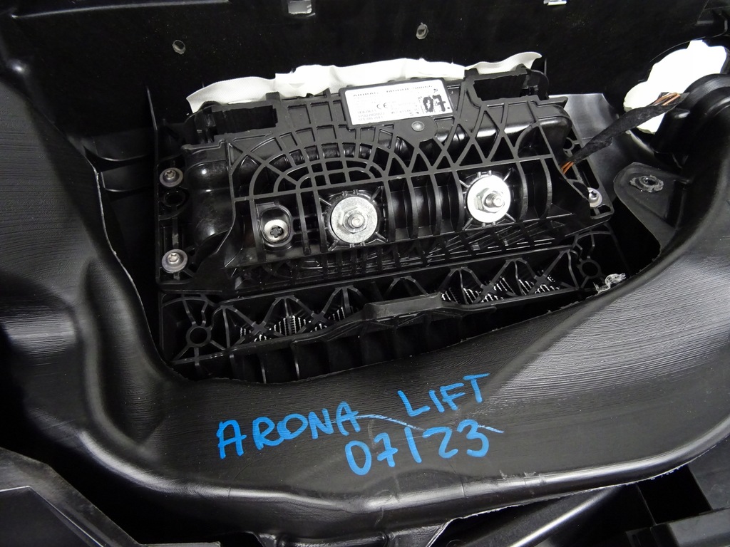 фото №10, Seat arona lift консоль приборная панель приборная панель подушка безопасности подушки безопасности ремни 2021-