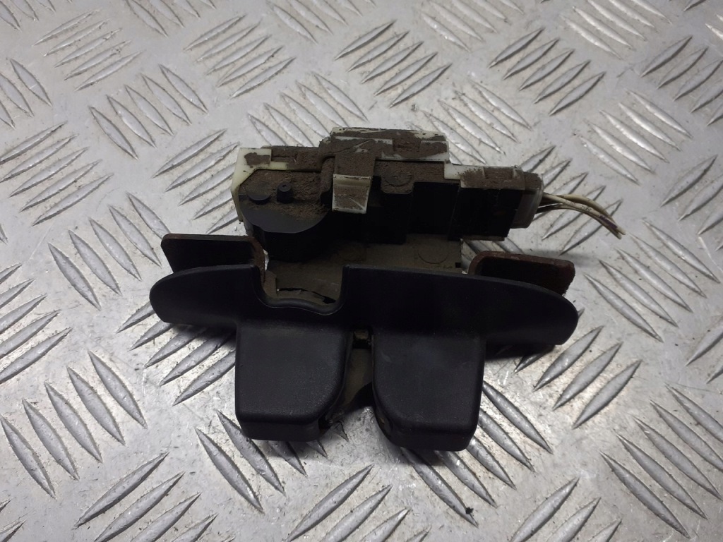 фото №1, Замок крышки багажника renault scenic ii 1.9 dci 8200076240