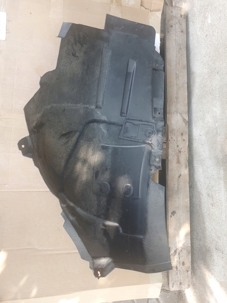 Купити Підкрилок перед 2136901503 mercedes w213
