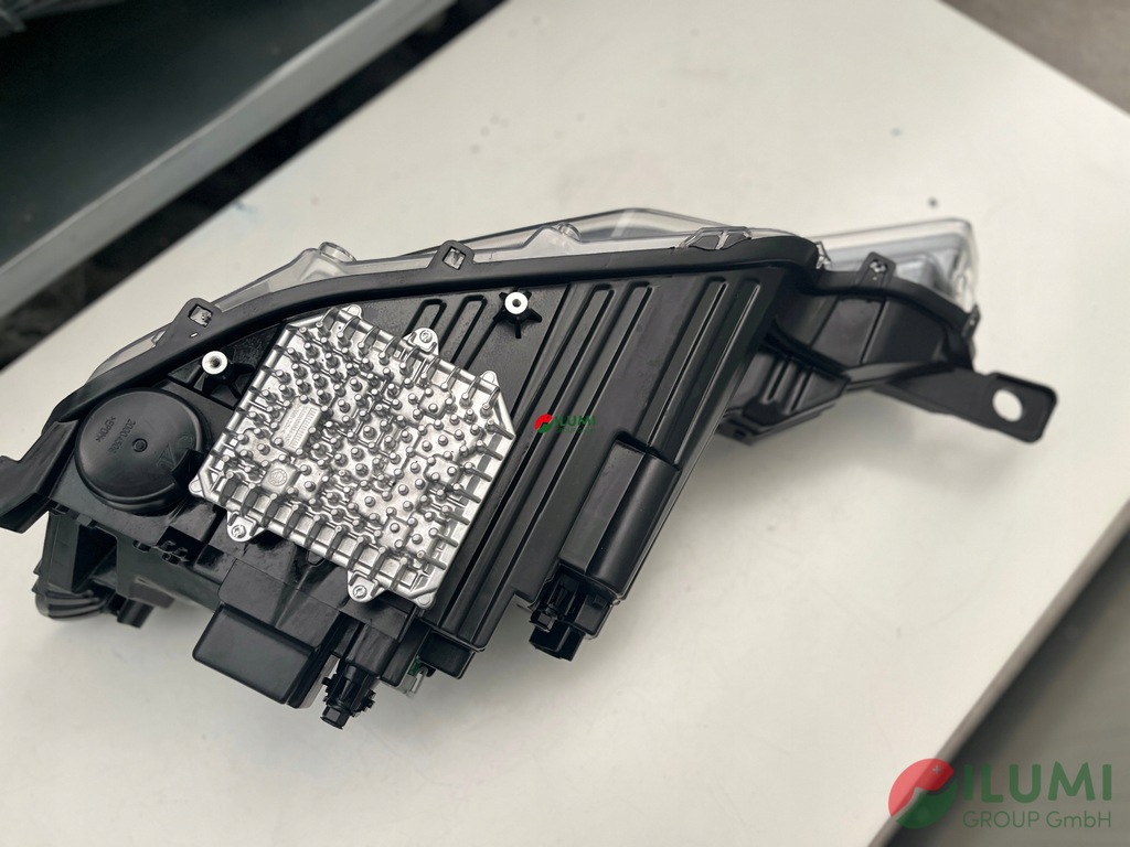 фото №8, Maserati levante lift led лампа фара правий kpl usa 06701595380