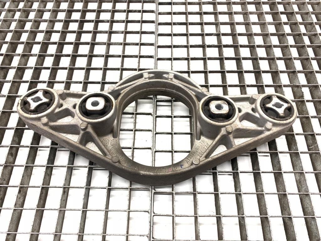 Купити Кронштейн кронштейн диференціал задній bmw f22 2284774