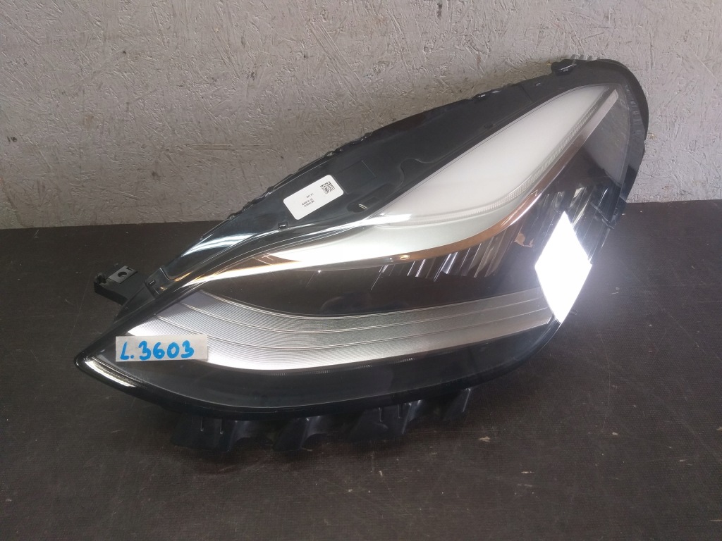 Купити Фара перед ліва tesla 3 3 full led 1077375-50-b