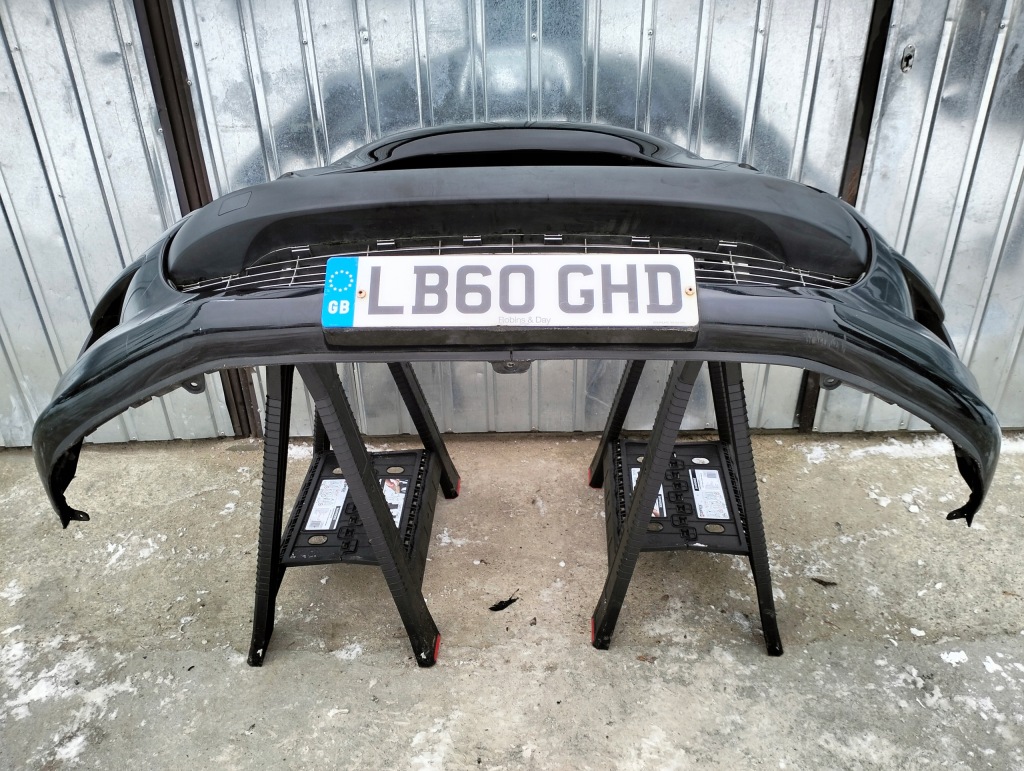 Бампер перед передній peugeot 308 t7 2007-2011 чорний в Україні