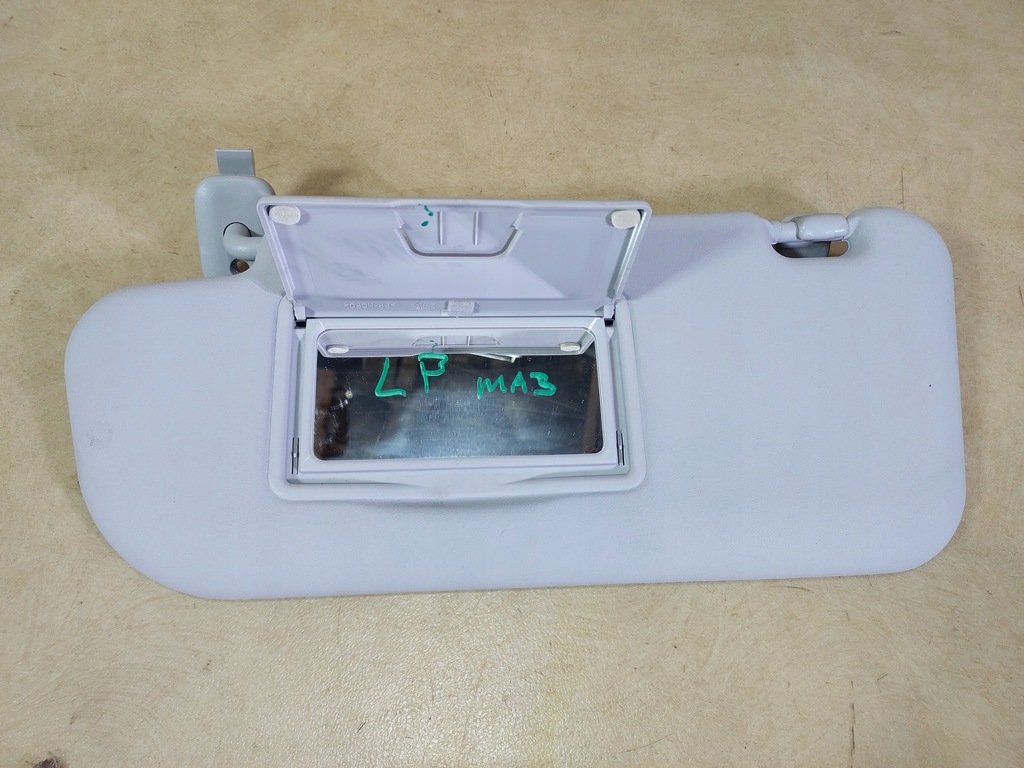 фото №1, Mazda 3 bk козырёк защита солнцезащитная левая