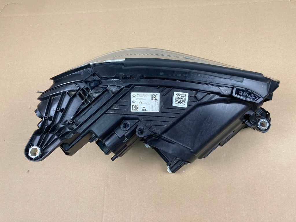 фото №9, Лампа левая передняя led mercedes e klasa w213 lift