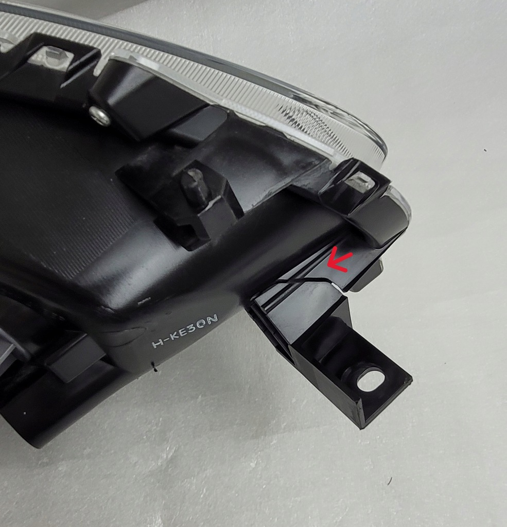 фото №7, Лампа левая обычная mitsubishi space star ii 2012- stanley w0504 w0563