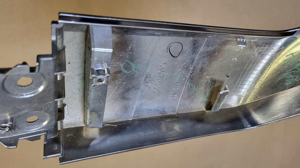 фото №12, Молдинг хромированная бампера передний левая mitsubishi l200 v lift оригинальный номер