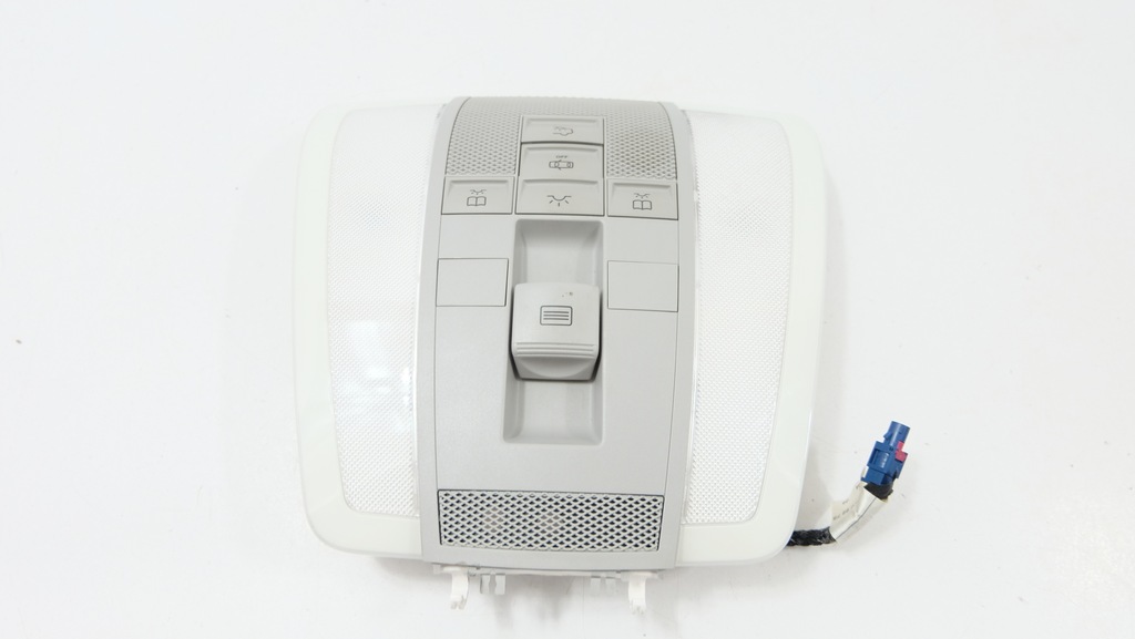 фото №4, Mercedes w204 лампа салону a2048208901