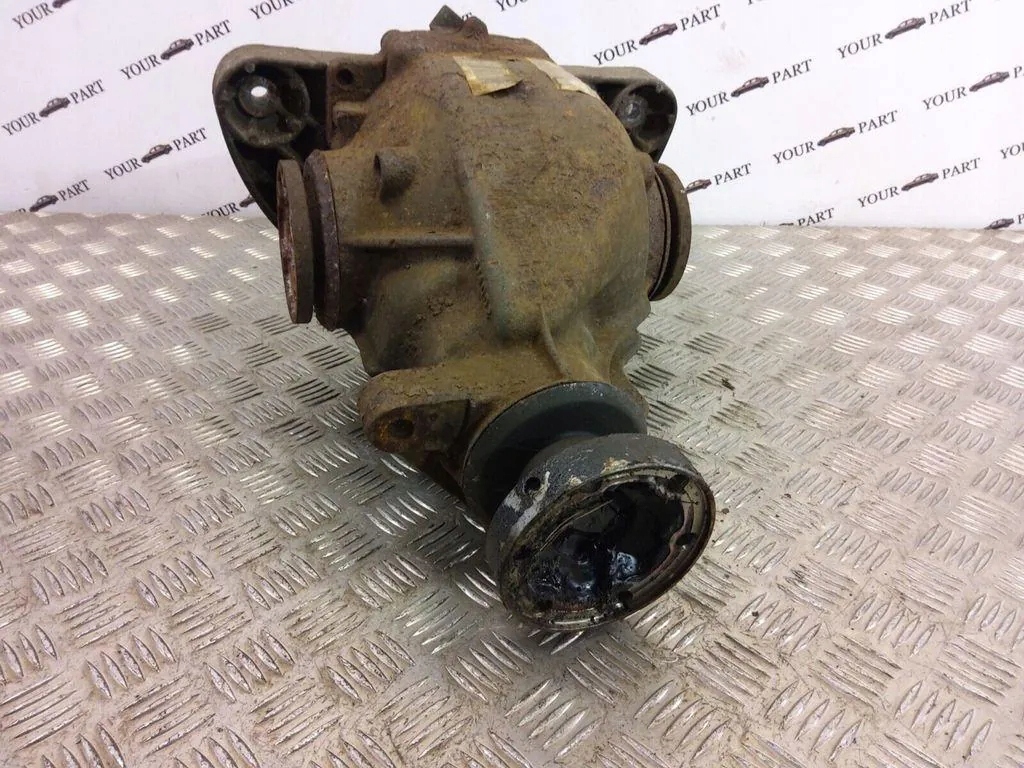 Редуктор задній bmw 5 e39 1428575 3.0l дизель 105kw 1996 Зі Шроту