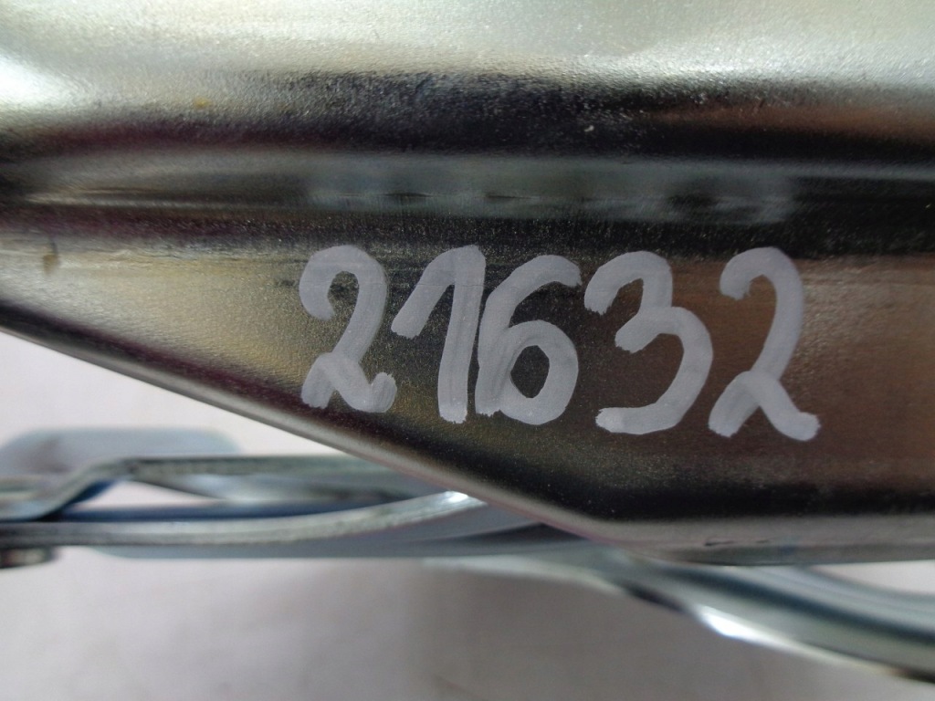 фото №4, Skoda scala петля капот лівий