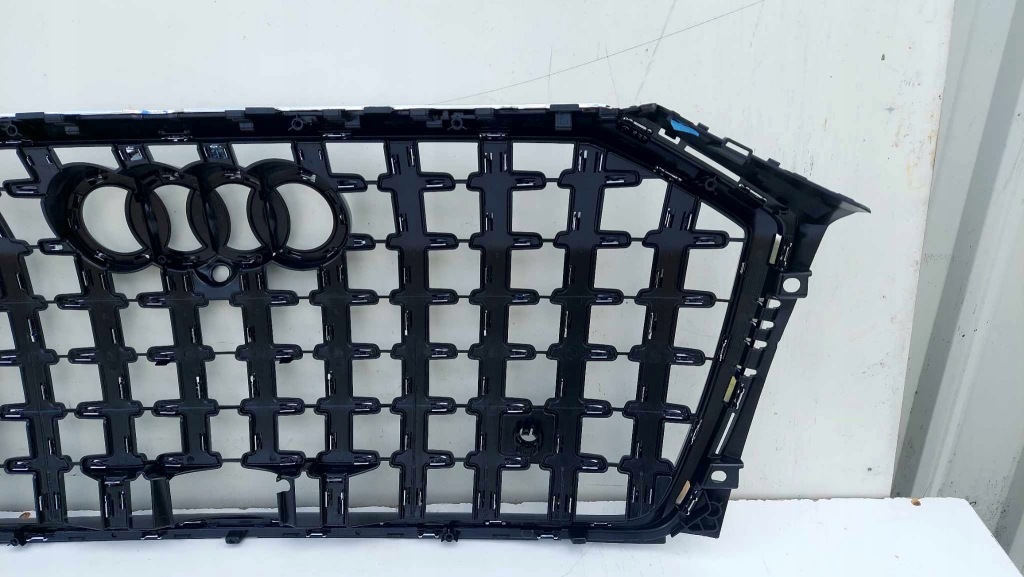 фото №13, Audi a8 d5 lift решётка радиатора решётка радиатора бампера перед 2451