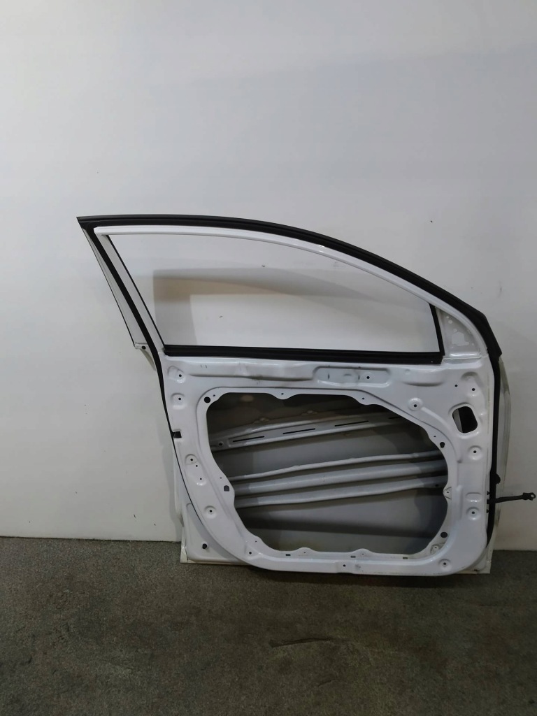 Дверь левая перед pyw hyundai tucson iii 2015-2020 tl Доставка