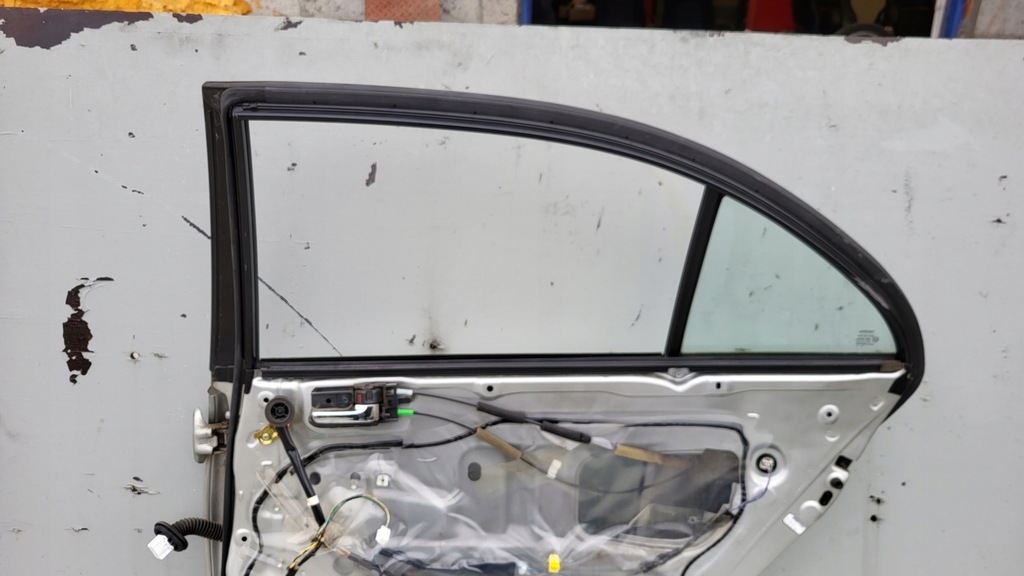 фото №7, Дверь полный правый задняя toyota avensis t25 sedan 1c0