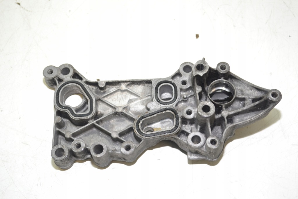 Купить Sprinter w906 2.2 cdi biturbo 12r основание фильтра масла 70362380