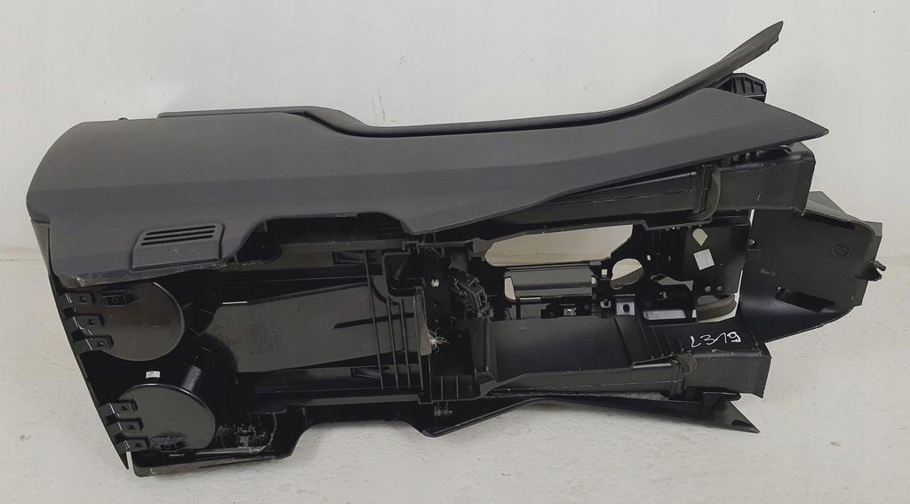 фото №9, Туннель средний подлокотник discovery iv l319