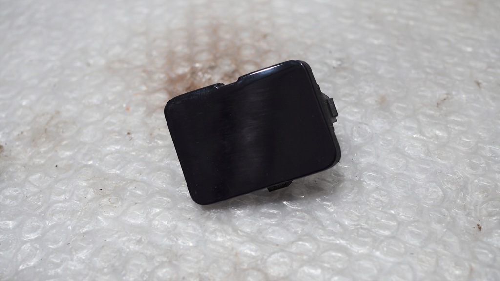 фото №1, Sandero ii lift заглушка фаркоп hak бампер перед