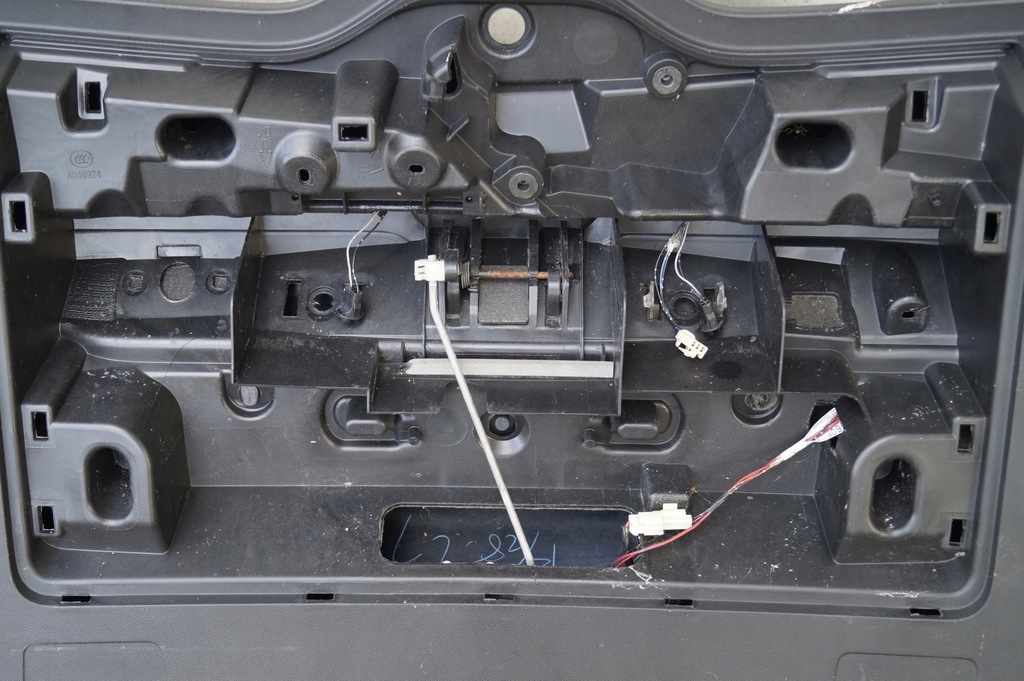 фото №8, Кришка багажника багажника mazda 5 05-10r