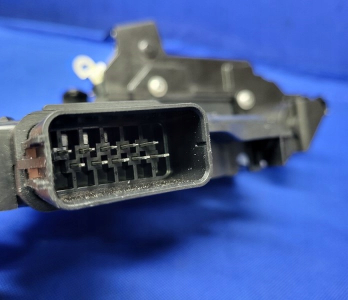 фото №3, Замок дверь правый перед land rover discovery iv 10+4pin