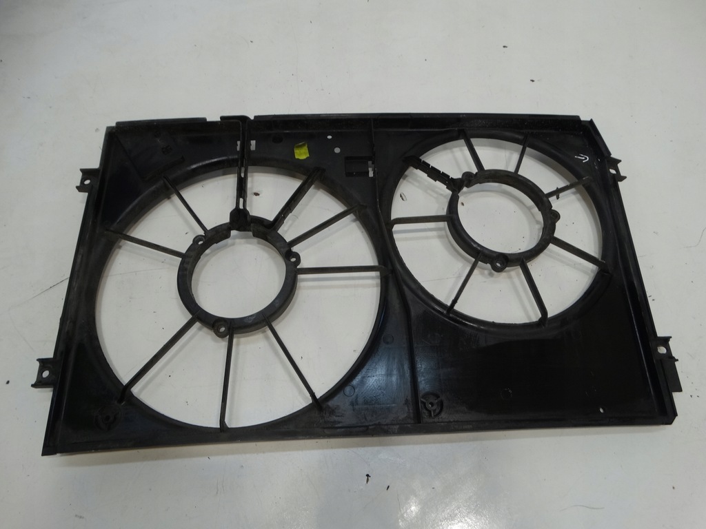 фото №1, Корпус вентиляторов skoda octavia ii 1k0121207t