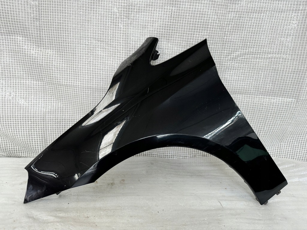 фото №1, Bmw f45 f46 лівий передній крила