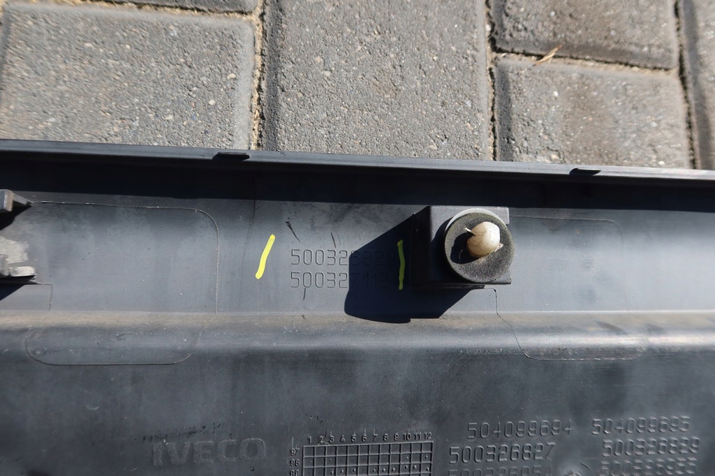 фото №12, Молдинг боковая правая iveco daily 500326829