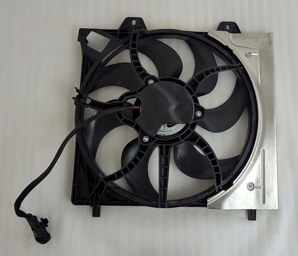 фото №1, Вентилятор вентилятор denso peugeot 208 2008 ii citroen c3 aircross 9827752980