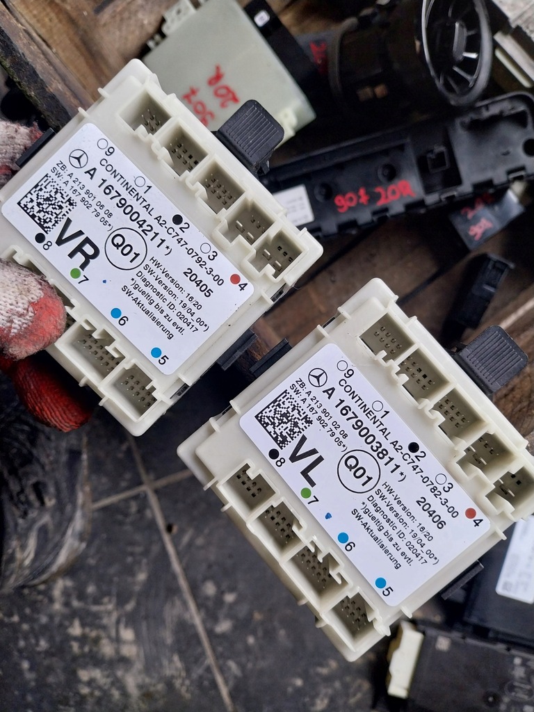 фото №1, Mercedes w907 w910 sprinter модуль двері лівий правий idealny комплект 20r