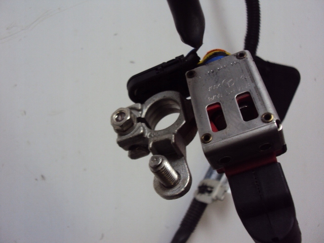 Клема pirotechnicza mercedes w212 lift 2.2 cdi Оригінал