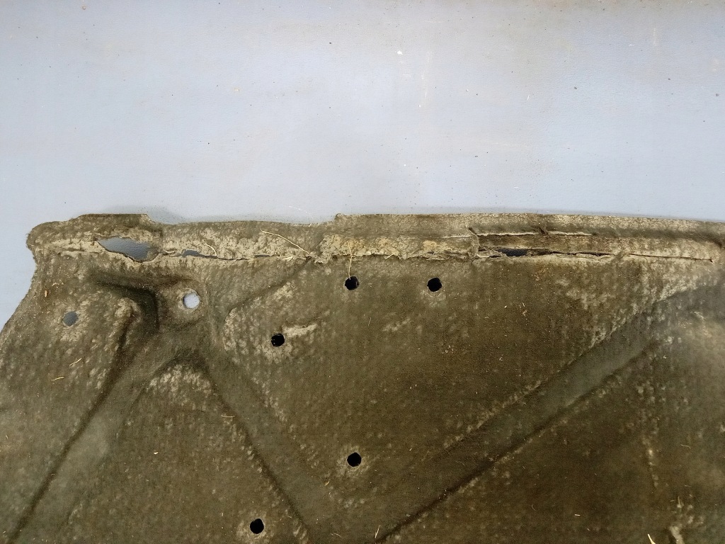 Mercedes cl w216 накладка подвеска правая Недорого