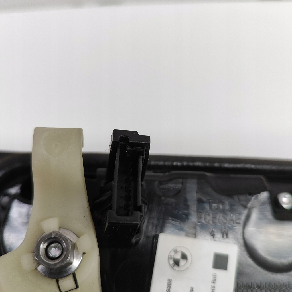 фото №8, Bmw 3 g20 g21 2024 левая сторона лампы задний крышки багажника