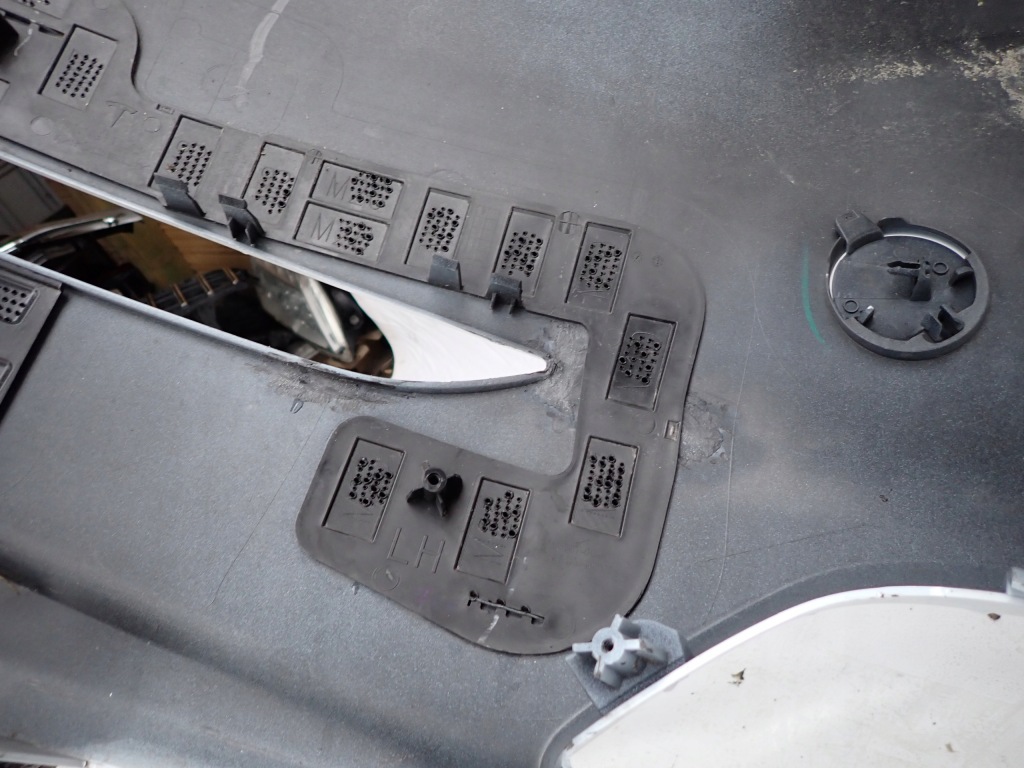 Tesla model y 20- бампер перед передній 1540100-06-c Доставка