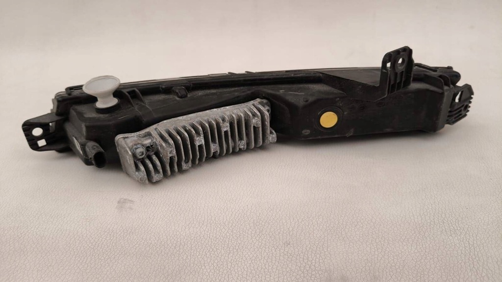 фото №2, Land rover discovery 5 противотуманная фара правый e4190448