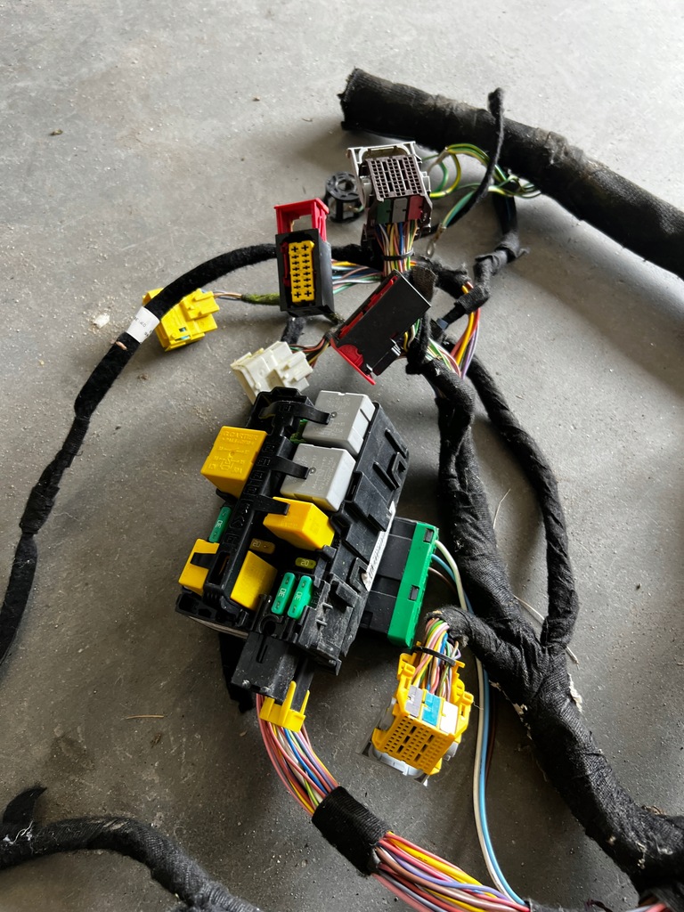 фото №3, Джгут салону citroen c4 grand picasso ii lift uk rhd