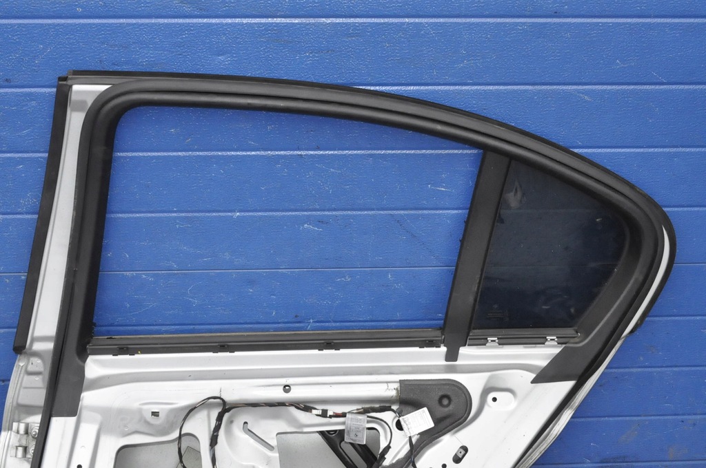 фото №7, Bmw 3 e90 двері правий задня задні