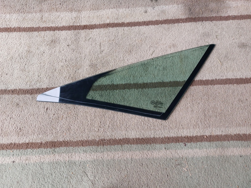 фото №1, Стекло дверь левая треугольник aston martin vantage 16r