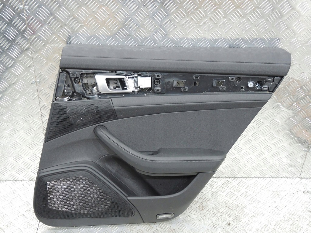 фото №1, Porsche panamera 971 обшивка двері правий задня