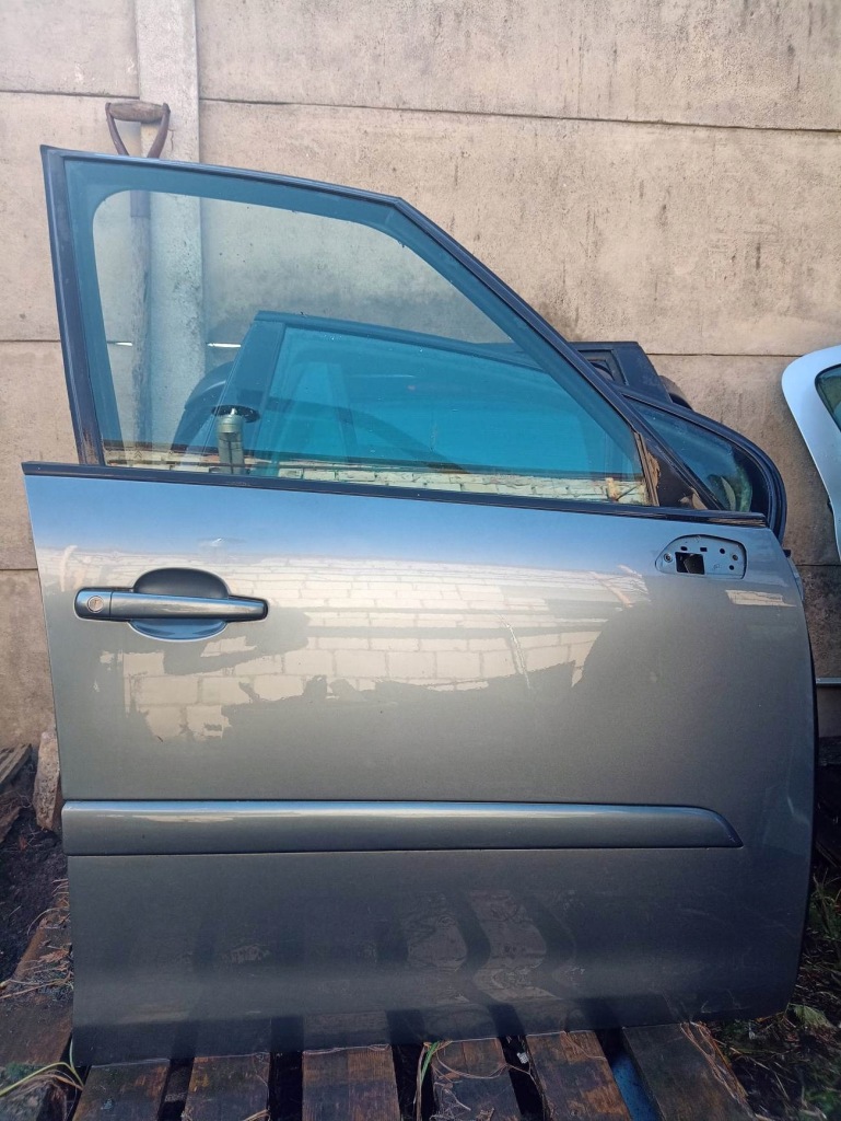 Купити Двері праве передні перед citroen c4 picasso 1 grand