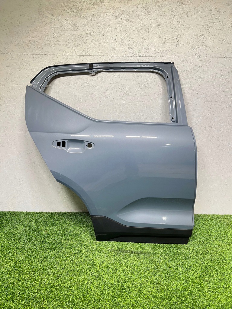 фото №1, Дверь правый задняя задние volvo xc40 ii 2 оригинал
