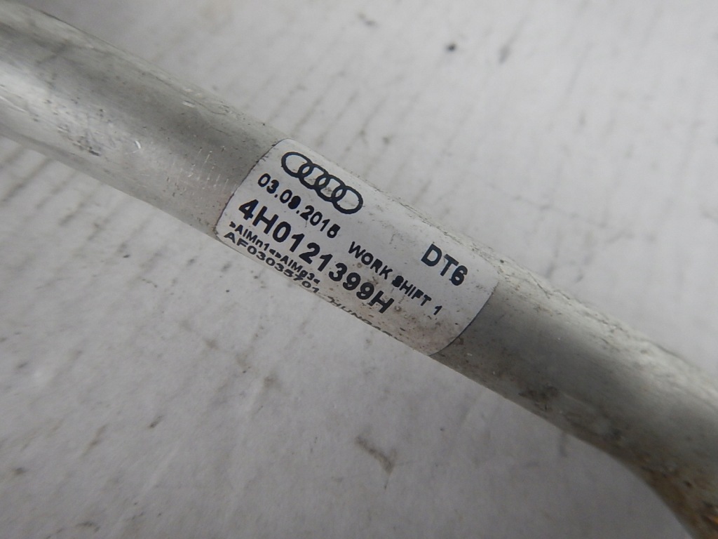 фото №4, Audi s8 d4 lift шланг труба wody 4h0121399h