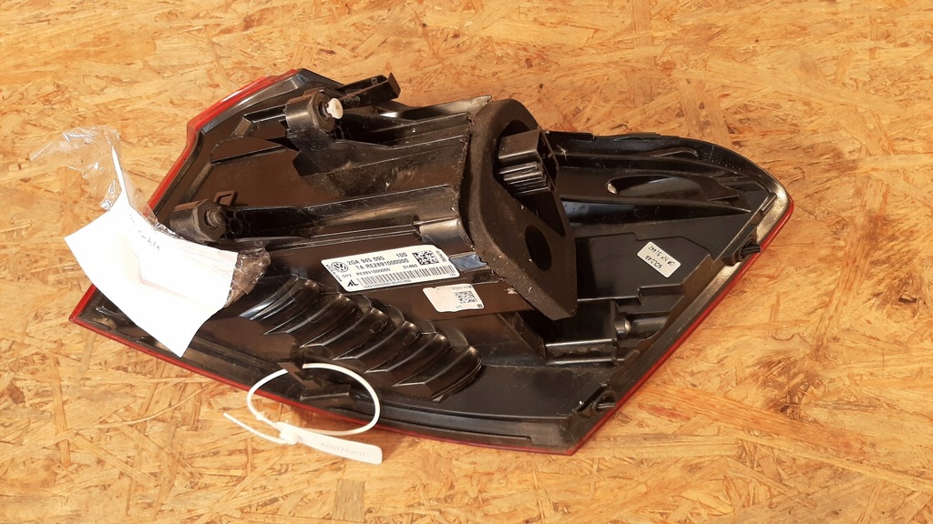 фото №4, Volkswagen t-roc лампа led левая задняя задняя 2ga945095