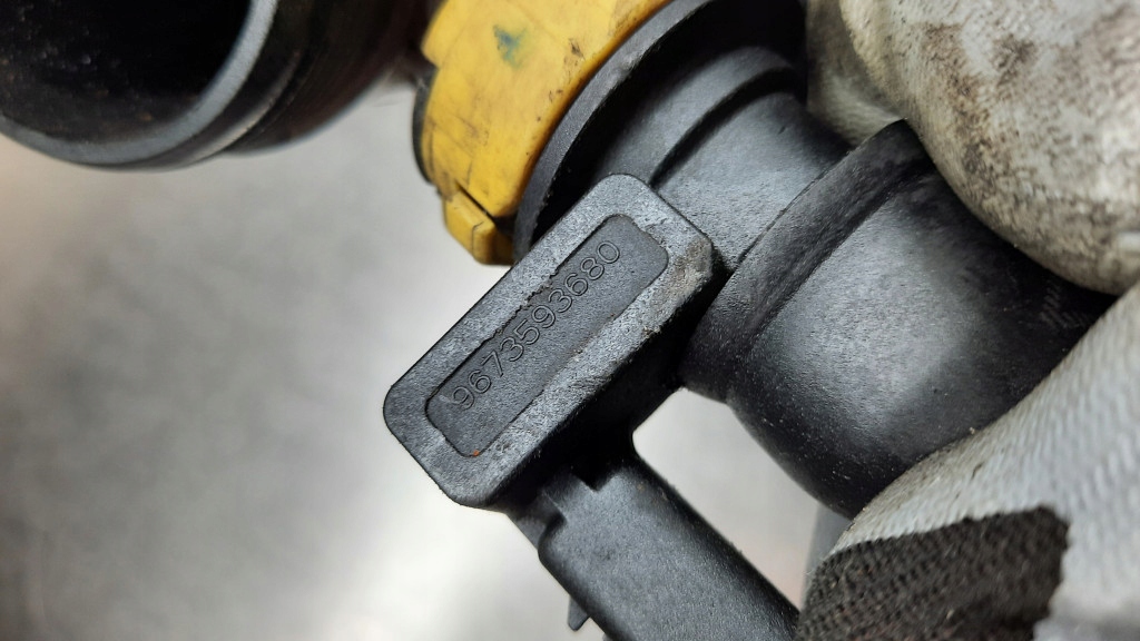 фото №8, Труба воздуха 9684362180 peugeot citroen 1.6 hdi