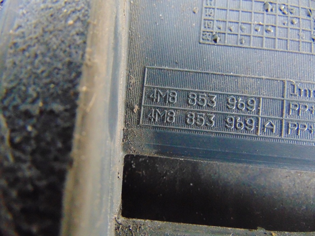 фото №15, Молдинг нижняя накладка дверь левый задняя audi q8 4m8853969