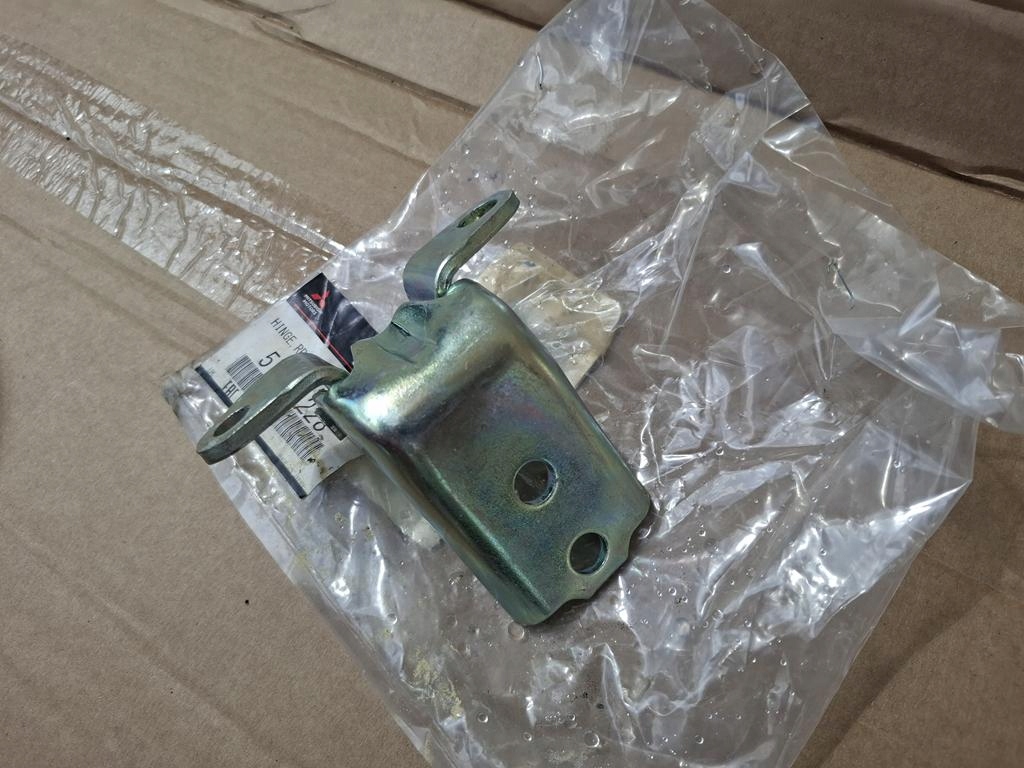 фото №4, Петля двері задня лівий mitsubishi eclipse cross новий оригінал