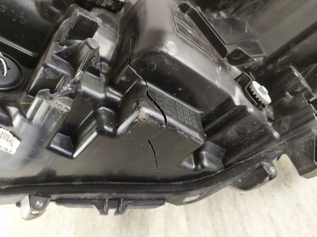 фото №11, Toyota hilux viii lift 2020- лампа правая full led