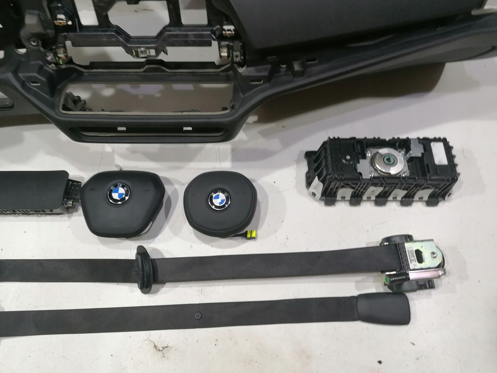 фото №5, Bmw 3 g20 g21 g23 приборная панель панель  подушка безопасности подушки безопасности ремни оригинал демонтаж