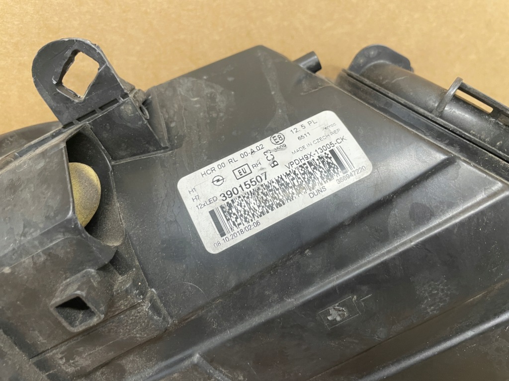 Opel adam лампа перед передня права 39015507 європа Недорого