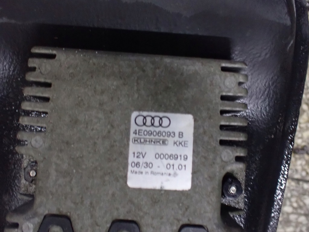 фото №8, Бак топлива с модуль насоса audi a8 s8 d3 5.2 4e0201021bc 4e0906093b